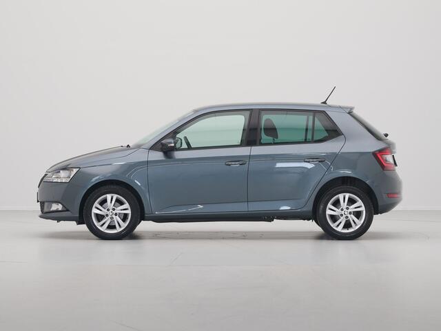 Skoda FABIA 1.0 TSI 95pk Style Clima Navigatie Parkeersensoren Privacyglas 323