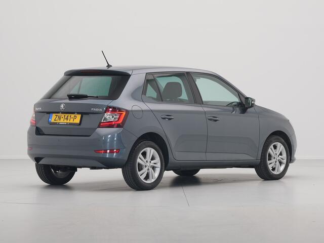 Skoda FABIA 1.0 TSI 95pk Style Clima Navigatie Parkeersensoren Privacyglas 323