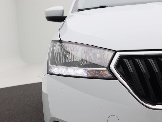 Skoda FABIA Combi 1.0 TSi Business Edition | Trekhaak | Airco | Cruise Control | Navigatiesysteem | 16 Inch
