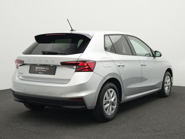 Skoda FABIA 1.0 TSI 95 pk Business Edition | LED | Parkeersensoren achter | Cruise control | Climatronic | Carplay | DAB | 15 inch