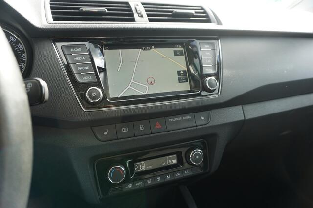 Skoda FABIA Combi 1.2 TSI Style DSG | PANO | LEDER | TREKHAAK | STOELVERW. | NAVI | ECC |
