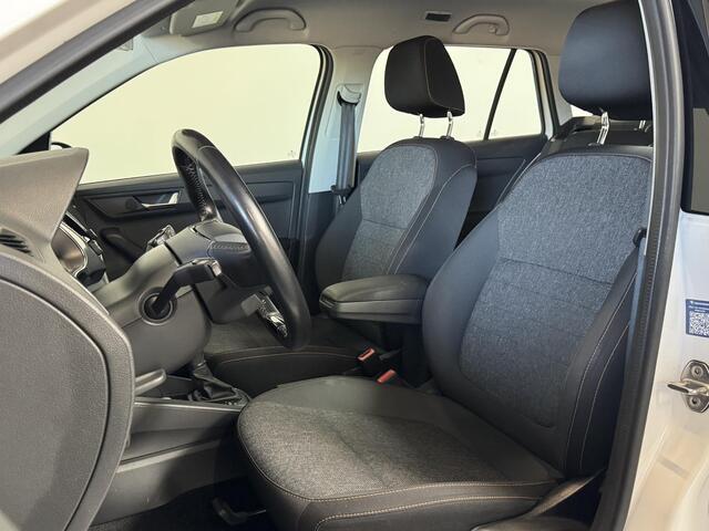 Skoda FABIA Combi 1.0 TSI DSG Business Edition Trekhaak Navigatie Apple Carplay/Android Auto Parkeersensoren achter Stoelverwarming Cruise Control Airco