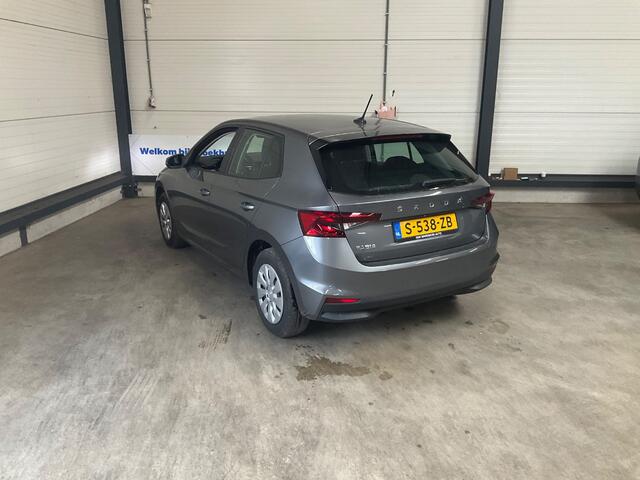 Skoda FABIA 1.0 TSI Ambition AUT! Carplay! Apk 5-2027! VERWACHT!