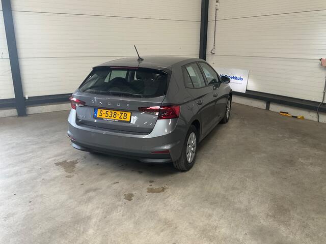 Skoda FABIA 1.0 TSI Ambition AUT! Carplay! Apk 5-2027! VERWACHT!