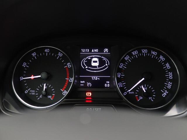 Skoda FABIA Combi 1.0 TSI Clever 95PK Trekhaak, Stoelverwarming, Climate control, Cruise control, Parkeersensoren achter, Navi, 16" LM Velgen