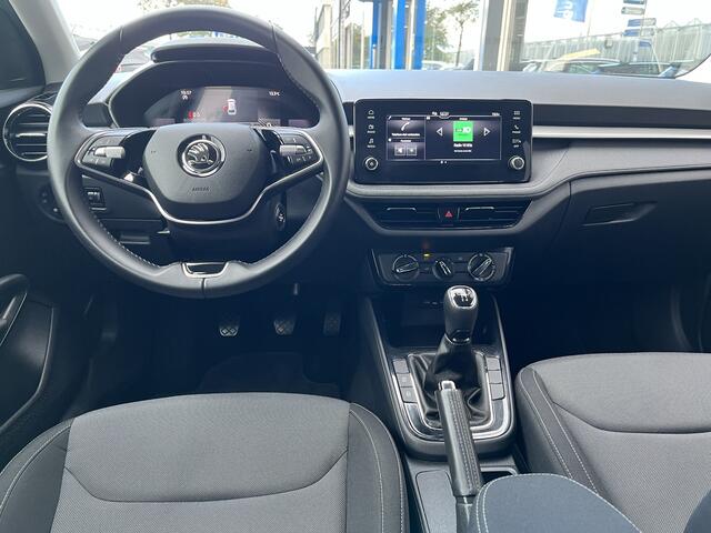 Skoda FABIA 1.0 TSI Selection / GARANTIE TM 10-2028/ LED/ CRUISE CONTROL/ DAB/ SMARTLINK/ BLUETOOTH/ PARK. SENSOREN A/ AIRCO/ LEDER MULTI. STUUR/ 15" LMV