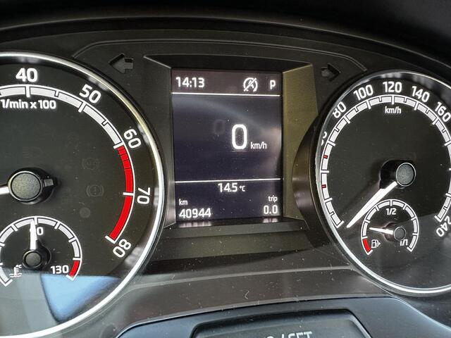 Skoda FABIA 1.0 TSI Sport business DSG Automaat | 41.000 km | Luxe & Rijklaar ?