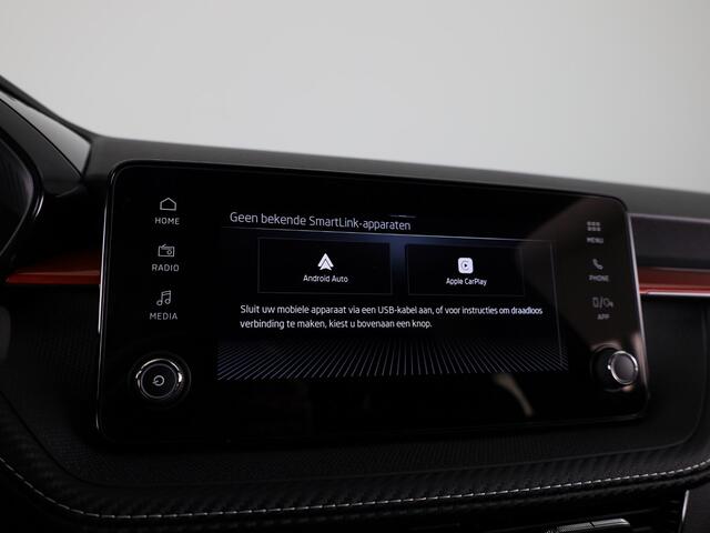 Skoda FABIA Monte Carlo 1.0 TSI 85 kW / 115 PK Hatchback 7 ver | Travel Assist Plus | Verwarmbare stoelen voor | Zwart dak | 17 inch lichtmetalen velgen Procyon Aero