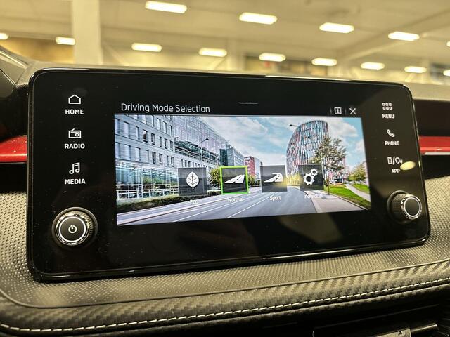 Skoda FABIA 1.0 TSI 115pk DSG Monte Carlo · Camera · Apple/Android Car Play · Keyless · P-Sensoren · Stoelverwarming · 17'' Inch · Garantie t/m 27-05-2029 of 100.000km