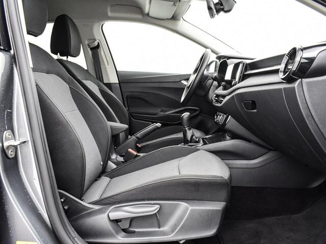 Skoda FABIA 1.0 TSI 95pk Selection · Airco · Apple/Android Car Play · P-Sensoren · Cruise Control · Getint Glas · 15'' Inch · Garantie t/m 13-10-2028 of 100.000km