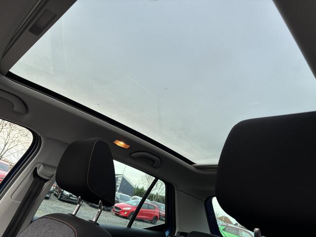 Skoda FABIA 1.0 TSI Clever Panoramadak / Full LED / All-Seasons
