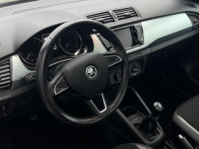 Skoda FABIA 1.2 TSI Ambition Businessline Pro | Pano | Parkeersensoren | Navi |