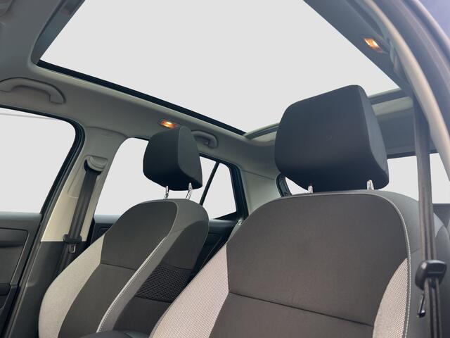 Skoda FABIA 1.2 TSI Ambition Businessline Pro | Pano | Parkeersensoren | Navi |