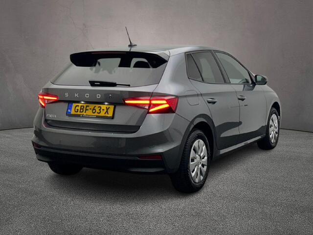 Skoda FABIA Selection 1.0 TSI 95pk Cruise control, Airco, LED koplampen, DAB, Radio, Parkeersensor achter, Bluetooth, App connect, Bluetooth