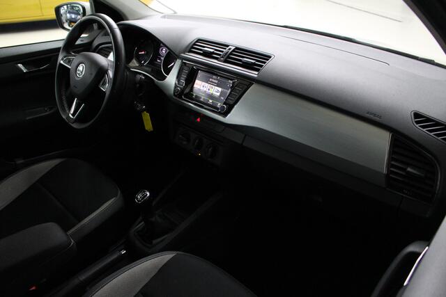 Skoda FABIA 1.0 Ambition Navigatie | Cruise Control | Airco | Leder stuurwiel