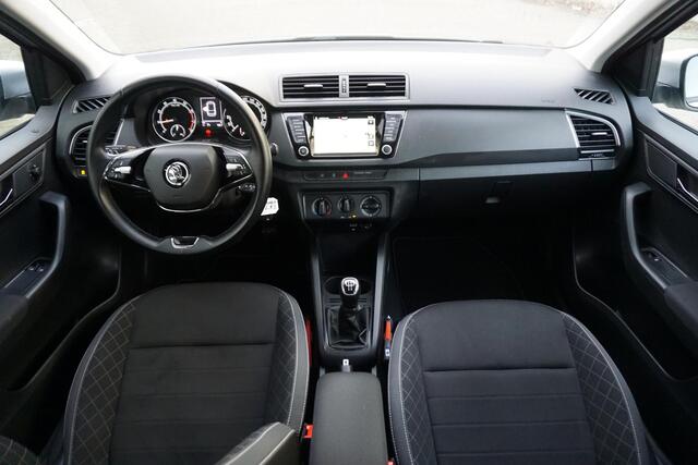 Skoda FABIA Combi 1.0 TSI 95PK Ambition/Navigatie/Cruise/CarPlay/ Parkeersensoren.