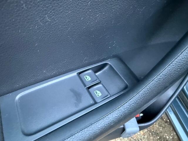 Skoda FABIA 1.0 TSI ACTIVE COMBI RADIO DAB+ / ENZ. SLECHTS 71.613 KM!