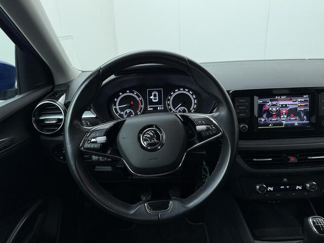 Skoda FABIA 1.0 TSI Ambition | 95 PK | Adaptive cruise control | Climate control | Dodehoek detectie | Apple Carplay/Android Auto |