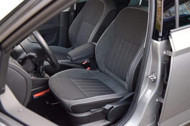 Skoda FABIA Combi 1.0 TSI 96PK Style | Org. NL | BOVAG Garantie | Uniek lage KM stand met NAP | Full Map Navigatie | PDC Voor&Achter | Automatische Airco | Cruise Control | 15'' Velgen |