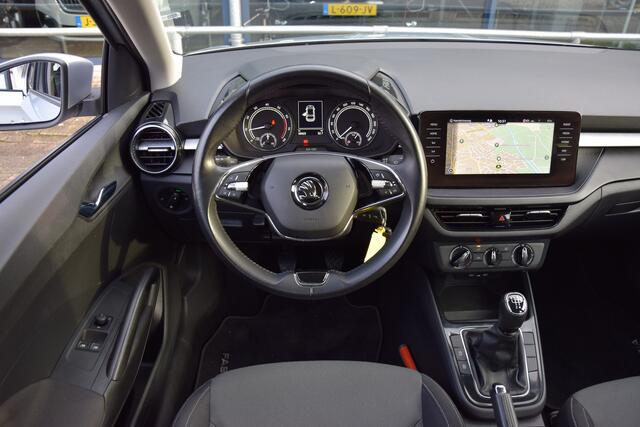 Skoda FABIA 1.0 TSI 96PK Ambition | Org. NL | BOVAG Garantie | 16'' Velgen | All Season Banden | Navigatie | LED Koplampen | PDC Achter | AppleCarplay/AndroidAuto | Airco | DAB |