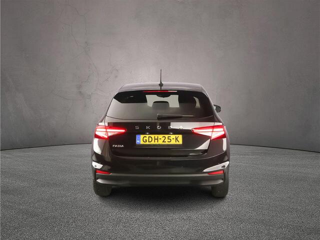 Skoda FABIA Selection 1.0 TSI 95pk Cruise control, Airco, LED koplampen, Parkeersensor achter, App connect, DAB, Radio, Bluetooth