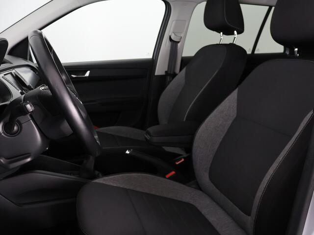 Skoda FABIA Combi TSI 95 PK BUSINESS SPORT GARANTIE 9-2030* VOLLEDIG ONDERHOUDEN. PDC V+A . FULL MAP NAVI . ELEKTRISCHE RAMEN V+A .