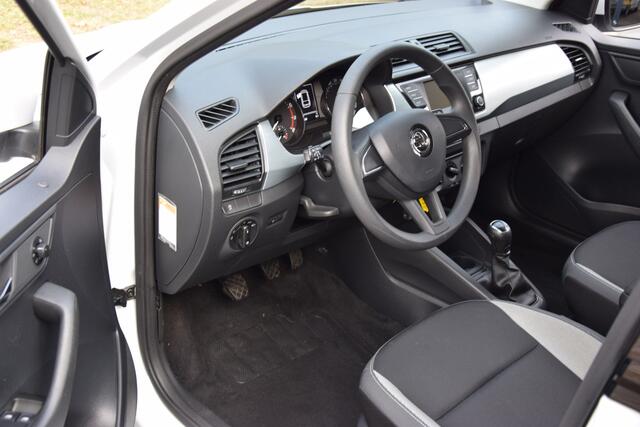 Skoda FABIA Combi 1.0 TSI Ambition | Org. NL | BOVAG Garantie | Trekhaak | Cruise Control | Airconditioning | LED Dagrijverlichting | Goed Onderhouden! |