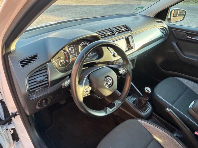 Skoda FABIA 1.0 TSI BUS. EDITION AIRCO,LMV,PDC,TREKHAAK NAVI