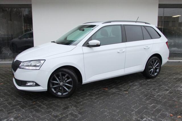 Skoda FABIA Combi 1.0 TSI Business Edition / Carplay/ Trekhaak/ Clima/ DAB/ Parkeersensoren A