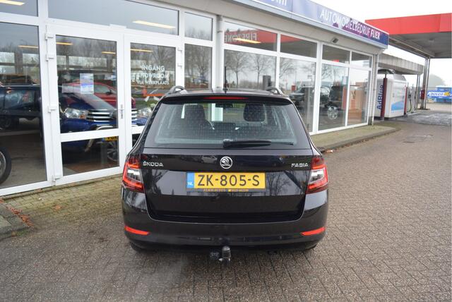 Skoda FABIA Combi 1.0 Ambition ? Cruise ? CarPlay ? Trekhaak ? PDC ? NAP ?