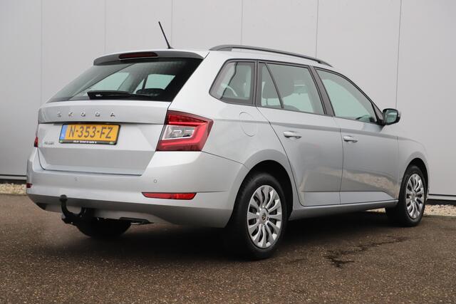 Skoda FABIA Combi 1.0 TSI Ambition 95PK Trekhaak Navigatie Carplay Android Airco Cruise Control Parkeersensor