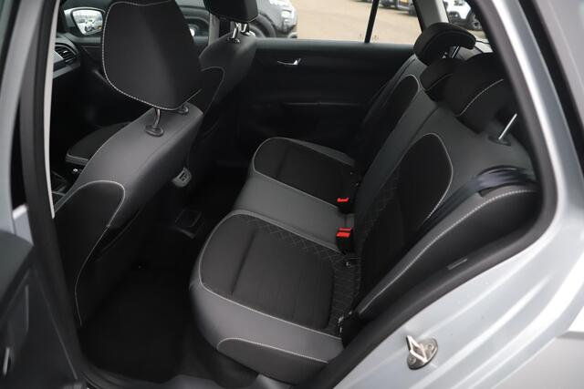 Skoda FABIA Combi 1.0 TSI Ambition 95PK Trekhaak Navigatie Carplay Android Airco Cruise Control Parkeersensor