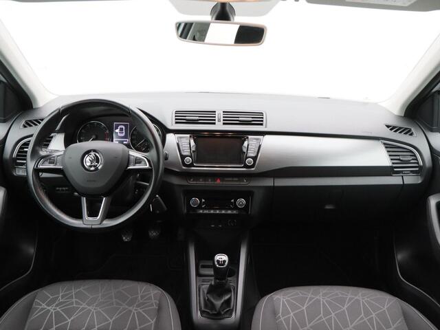 Skoda FABIA 1.0 TSi Clever | Cruise Control | Climate Control | Stoelverwarming | Bluetooth | Navigatie | Trekhaak | Parkeersensoren | 16 Inch | 62.800 Km!!