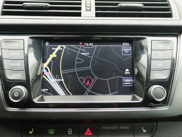 Skoda FABIA Combi 1.0 TSI Business Edition | Climate Control | Cruise Control | Apple carplay & Android auto | Parkeersensoren voor + achter | Trekhaak | Zomer + Winterbanden set |