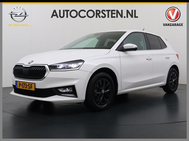 Skoda FABIA 1.0TSI 96PK 5Drs Ecc Navi* Camera Stoelverwarming Apple Carplay Android Auto Cruise Control Pdc Lmv Isofix Privacyglas Led Smartlink Bluetooth Keyless Licht-/regensensor Mooie en complete Skoda Fabia 380 Liter kofferruimte