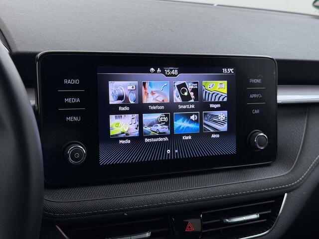 Skoda FABIA 1.0TSI 96PK 5Drs Ecc Navi* Camera Stoelverwarming Apple Carplay Android Auto Cruise Control Pdc Lmv Isofix Privacyglas Led Smartlink Bluetooth Keyless Licht-/regensensor Mooie en complete Skoda Fabia 380 Liter kofferruimte