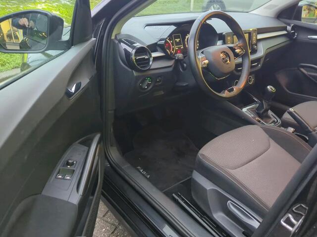 Skoda FABIA 1.0 TSI Ambition LED / PDC