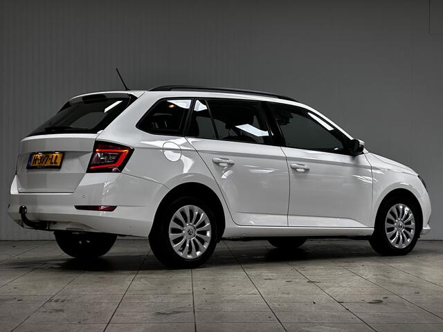 Skoda FABIA Combi 1.0 TSI Ambition /Trekhaak! /Apple + Android /Navi /Climat /Cruise /Elek. pakket /Bluetooth /USB /Multi. LEDER Stuur /PDC /LED Dagrijverl. /Isofix /Armsteun /Dakrails.