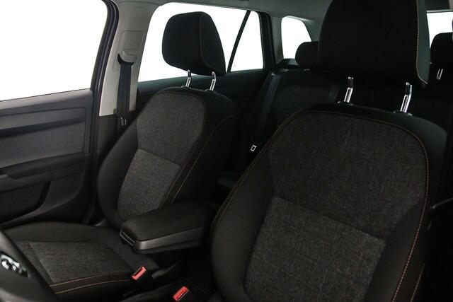 Skoda FABIA Combi Business Edition 1.0 TSI 95pk Navigatie, Cruise control, App connect, Parkeersensor achter, Airco, Bluetooth, LED dagrijverlichting