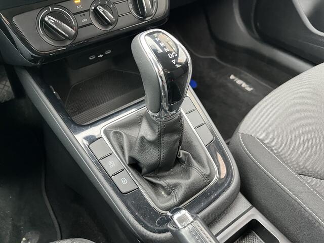 Skoda FABIA 1.0 TSI Ambition / AUTOMAAT/ GARANTIE TM 07-2027/ SMARTLINK/ PARKEER SENSOREN/ CRUISE CONTROL/ AIRCO/ DAB/ START-STOP SYSTEEM/ LANE-ASSIST/ ISOFIX/ 15'' LMV