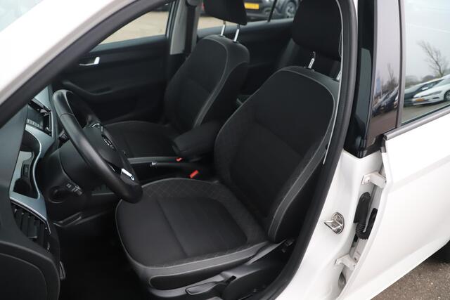 Skoda FABIA Combi 1.0 TSI Ambition 95PK Navigatie Carplay Android Airco Cruise Control Parkeersensor