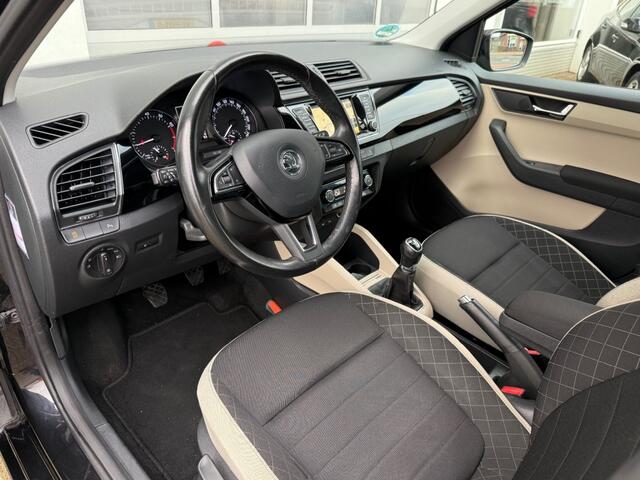 Skoda FABIA 1.2 TSI 90PK Style Business Navi Pdc Clima Keurige auto!