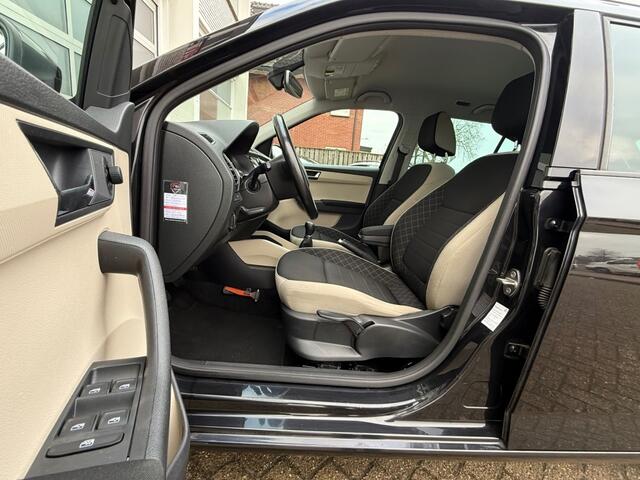 Skoda FABIA 1.2 TSI 90PK Style Business Navi Pdc Clima Keurige auto!
