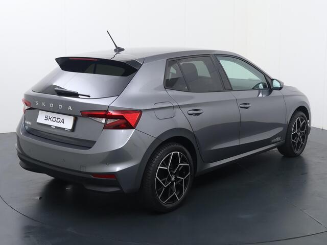 Skoda FABIA Selection 1.0 TSI 95 pk | 17" All-season | Apple CarPlay / Android Auto | Parkeersensoren | Cruise control | Getint glas |