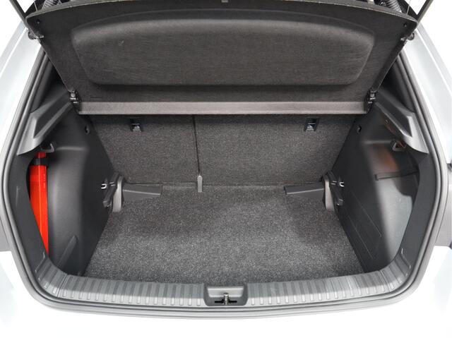 Skoda FABIA 1.0 TSI DSG Monte Carlo Camera | Apple CarPlay/Android Auto | LED | Keyless | 16" LM 245