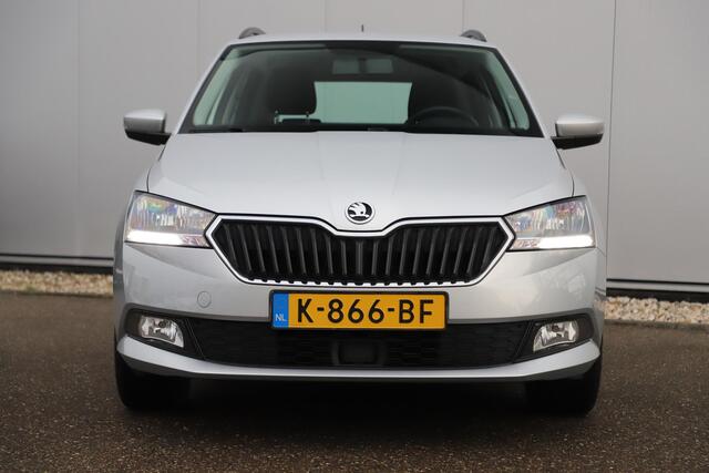 Skoda FABIA Combi 1.0 TSI Business Edition 95PK 16 inch LMV Navigatie Carplay LED Cruise Control