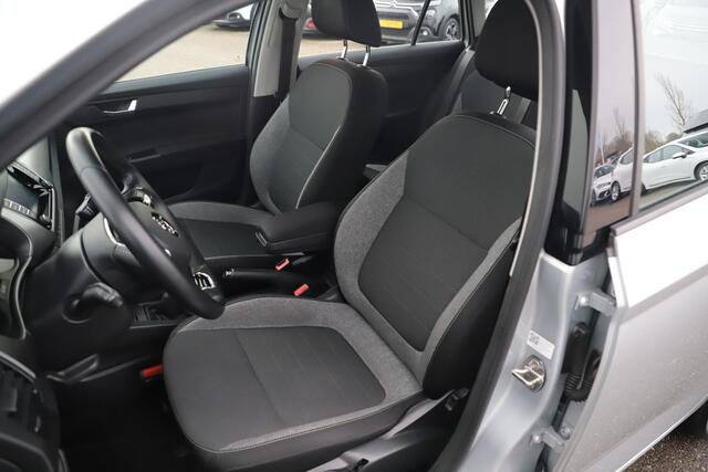 Skoda FABIA Combi 1.0 TSI Business Edition 95PK 16 inch LMV Navigatie Carplay LED Cruise Control