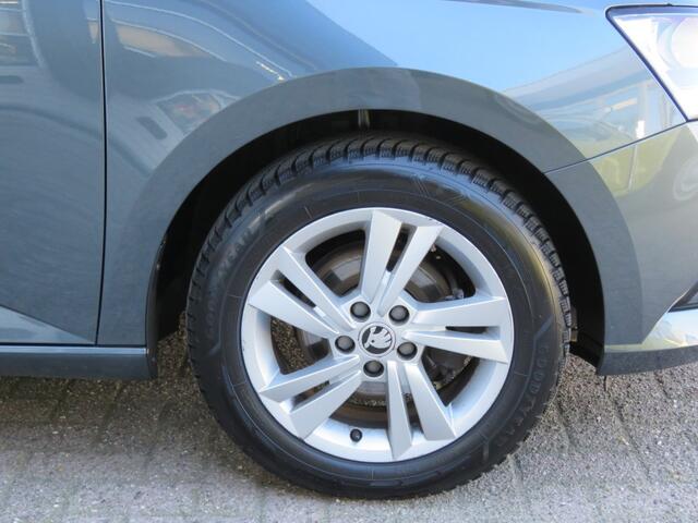 Skoda FABIA 1.0 TSI AMBITION / Trekhaak / Navi / BOVAG garantie