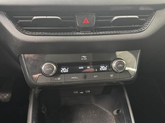 Skoda FABIA 1.0 TSI Ambition | Apple Carplay/Android Auto | Cruise Control Adaptief | PDC | Lichtmetalen Velgen |