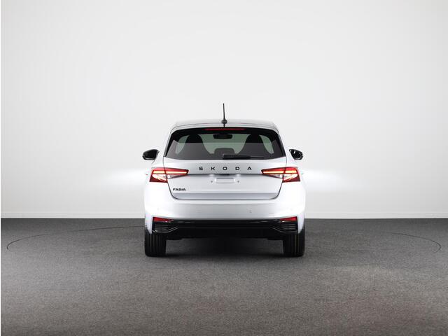 Skoda FABIA Monte Carlo 1.0 TSI 115 pk 7 versn. DSG | Travel assist plus | 18 inch lichtmetalen velgen | Verwarmbare voorstoelen | Zwart dak